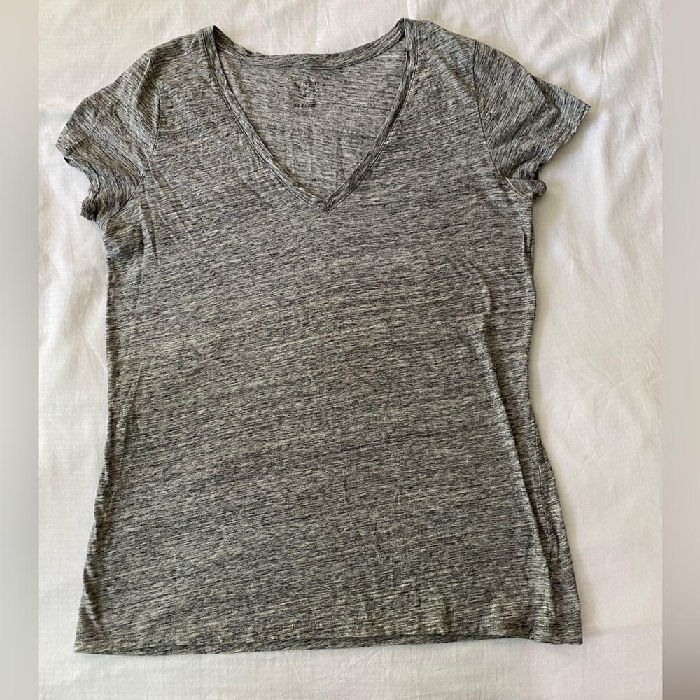 A New Day (Target) fitted v neck t shirt, great condition, gray and white